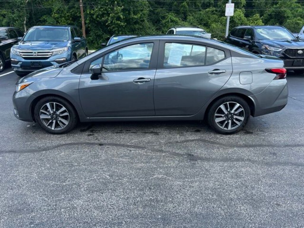 Used 2024 Nissan Versa 1.6 SV Sedan