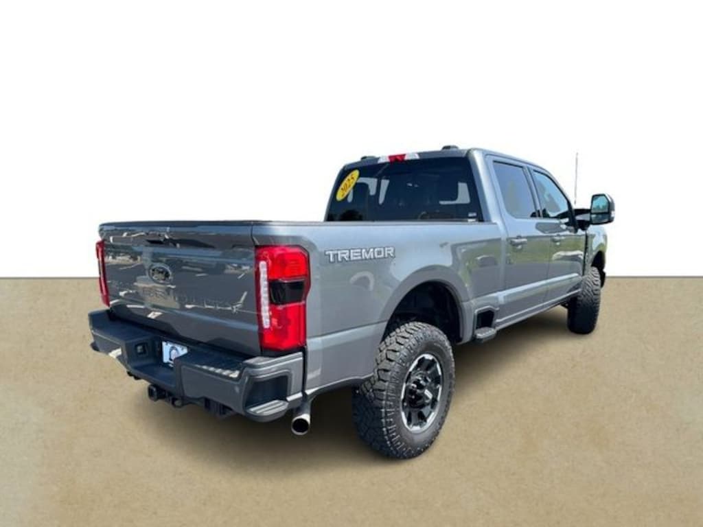 Used 2025 Ford F-250 Lariat Truck Crew Cab