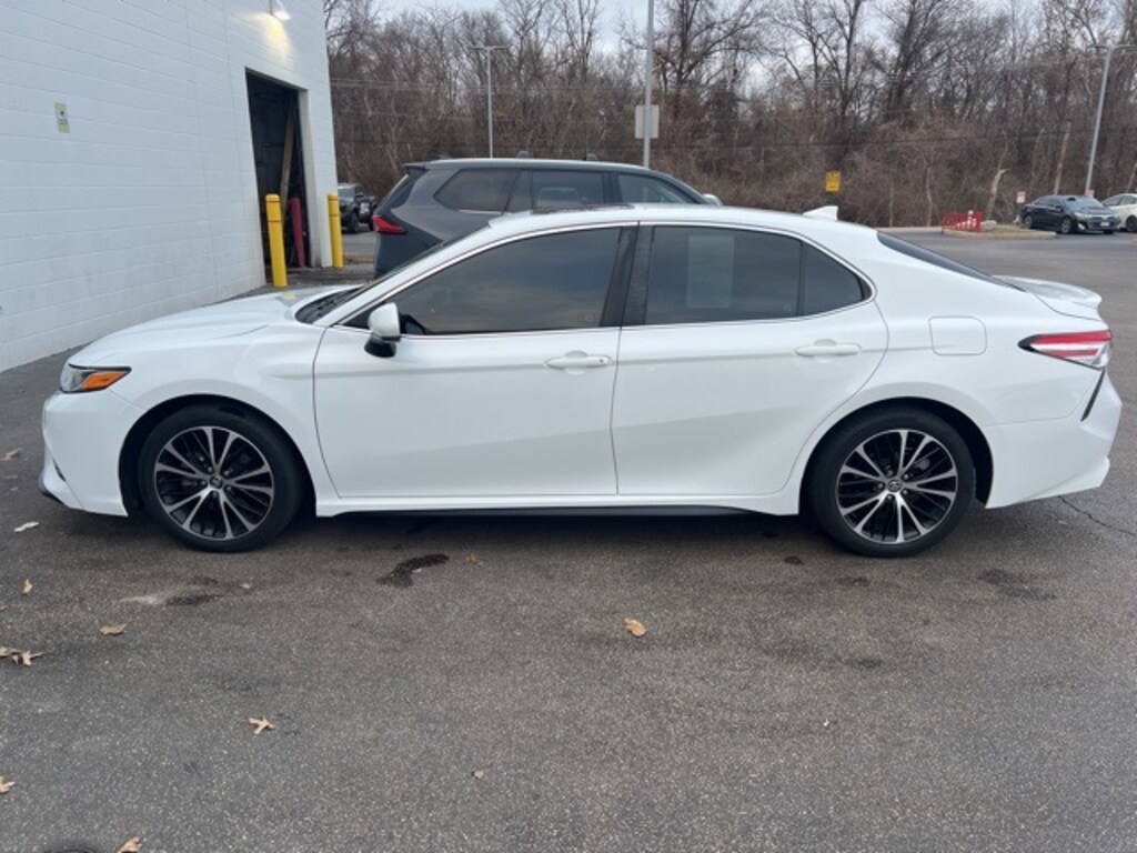 Certified 2020 Toyota Camry SE Sedan