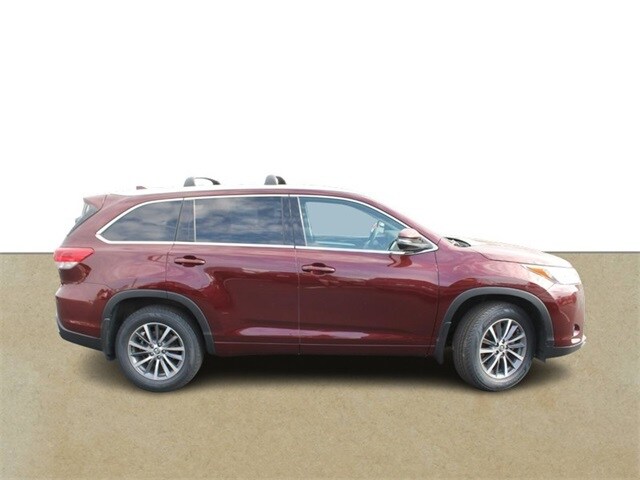 2018 Toyota Highlander XLE photo 2