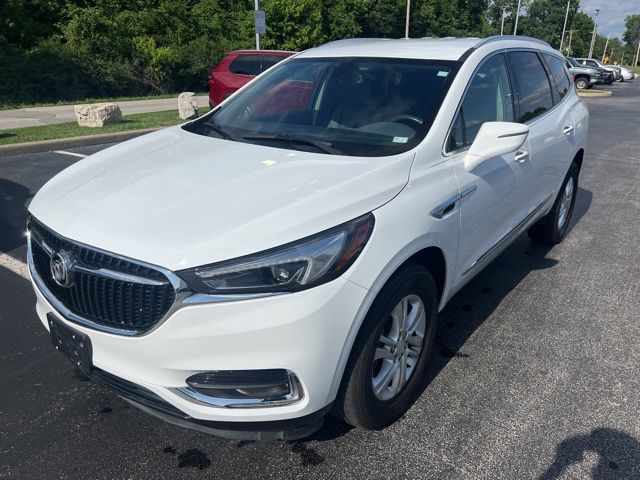 2019 Buick Enclave Essence AWD's photo