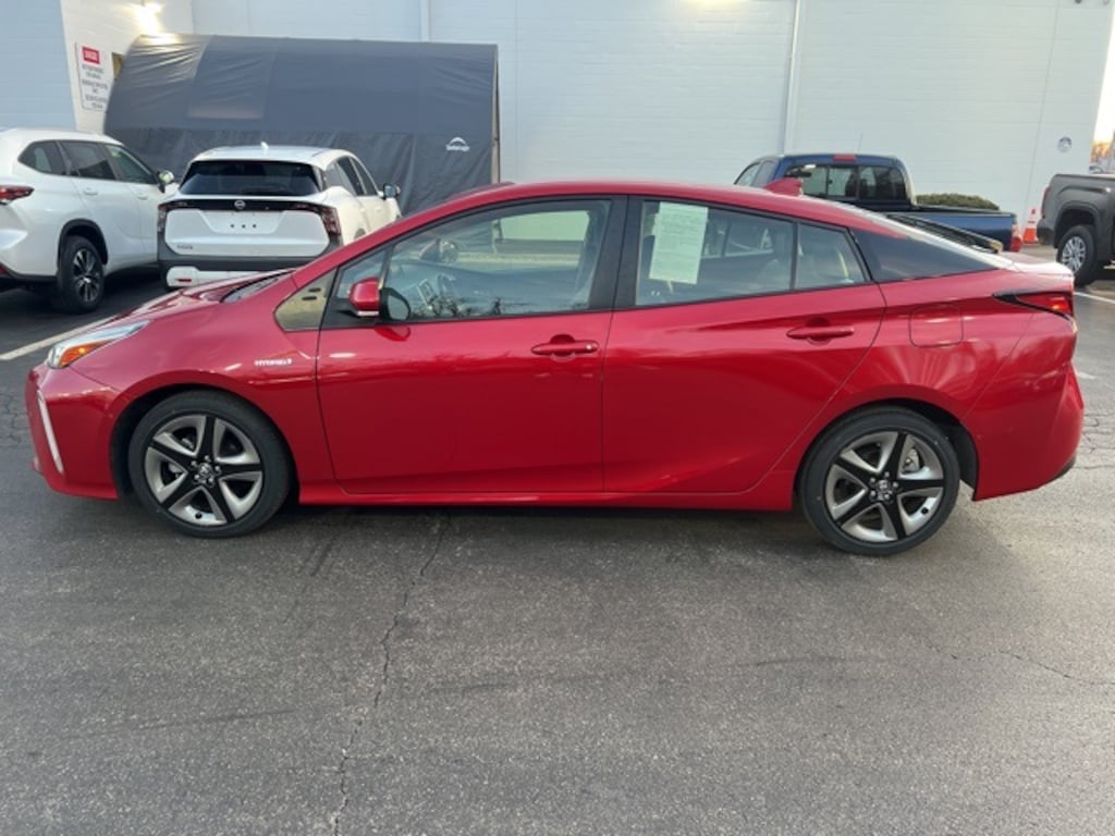 Certified 2022 Toyota Prius XLE Hatchback
