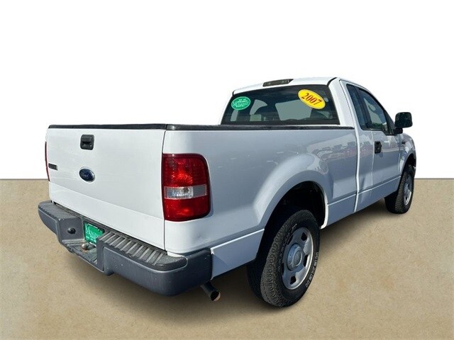 2007 Ford F-150 XL photo 4