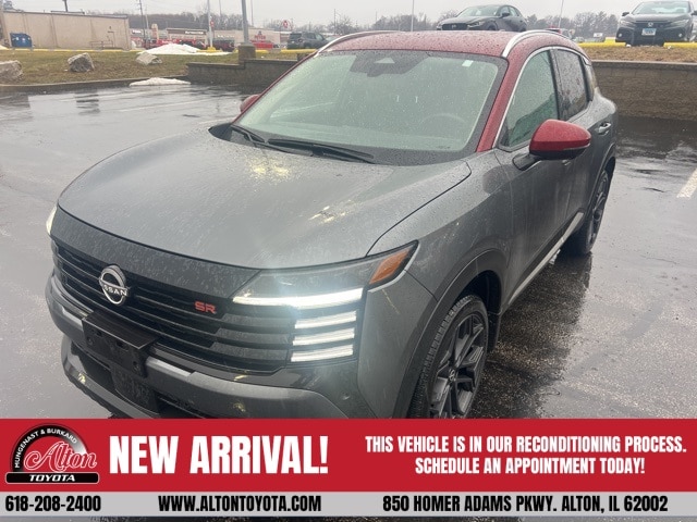 2025 Nissan Kicks SR