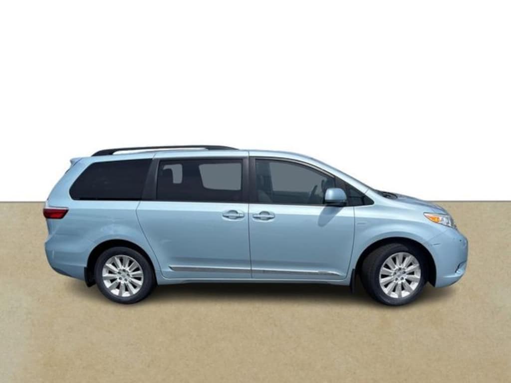 Used 2016 Toyota Sienna XLE Minivan/Van