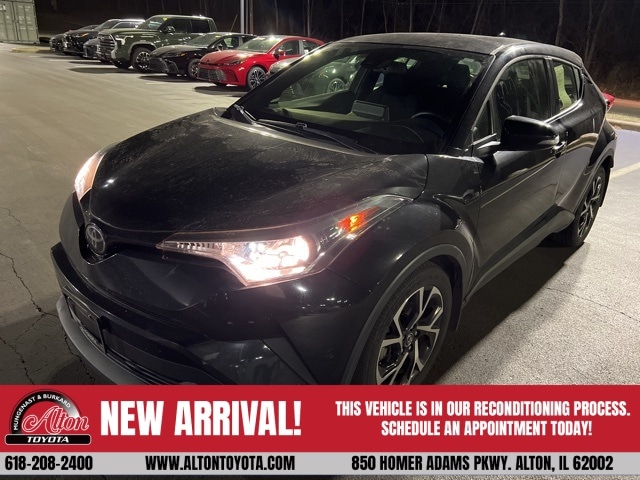 2019 Toyota C-HR XLE's photo