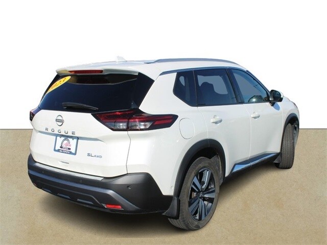 2023 Nissan Rogue SL photo 4