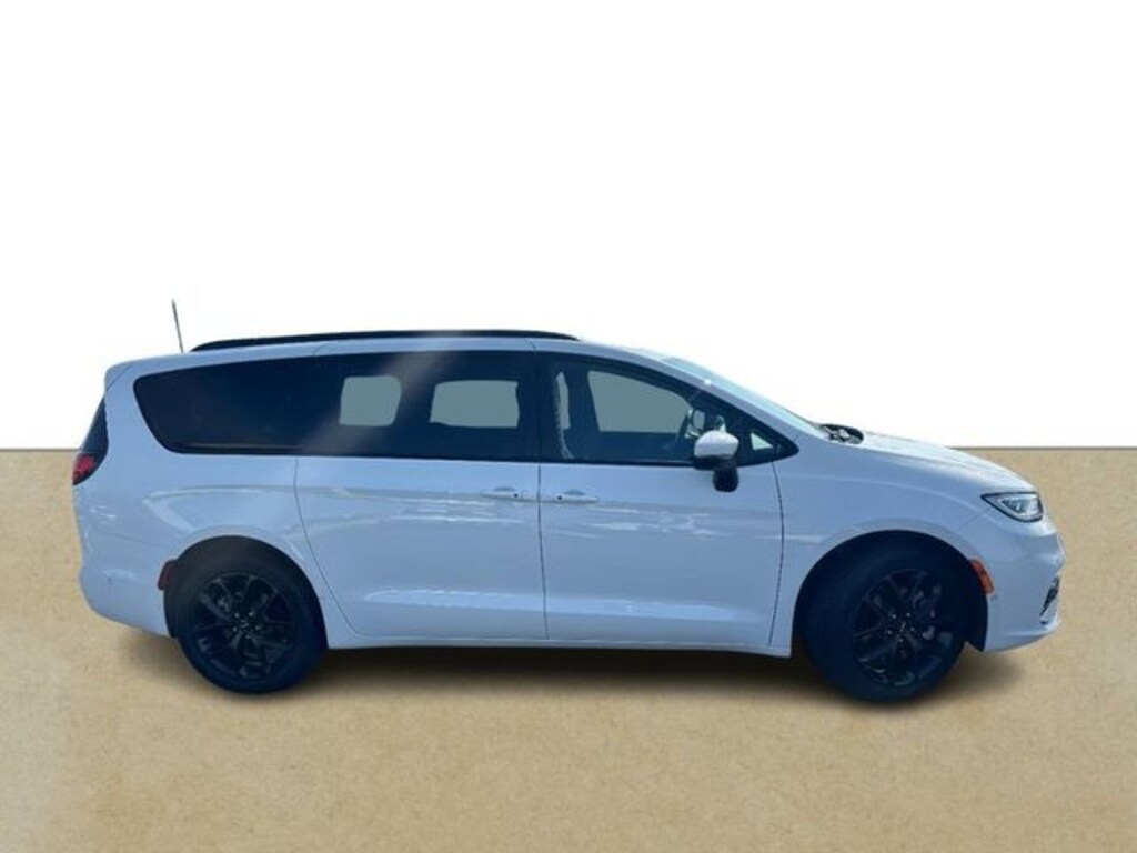 Used 2023 Chrysler Pacifica Touring L Van Passenger Van