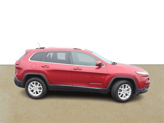 Used 2015 Jeep Cherokee Latitude with VIN 1C4PJLCS6FW553297 for sale in Ballwin, MO