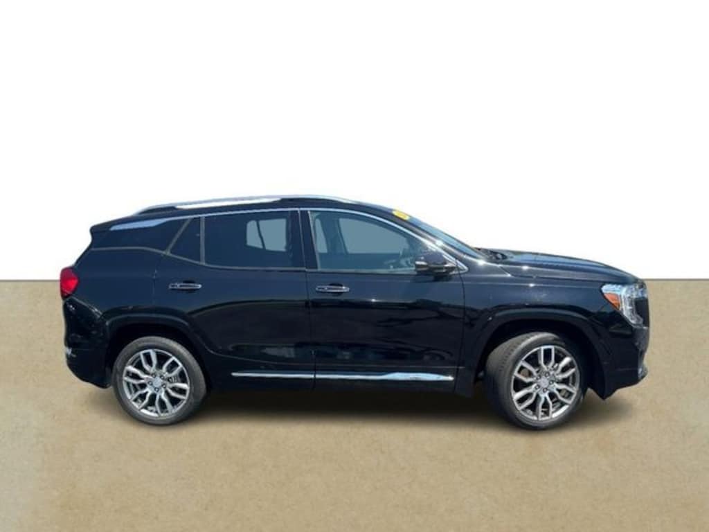 Used 2023 GMC Terrain Denali SUV