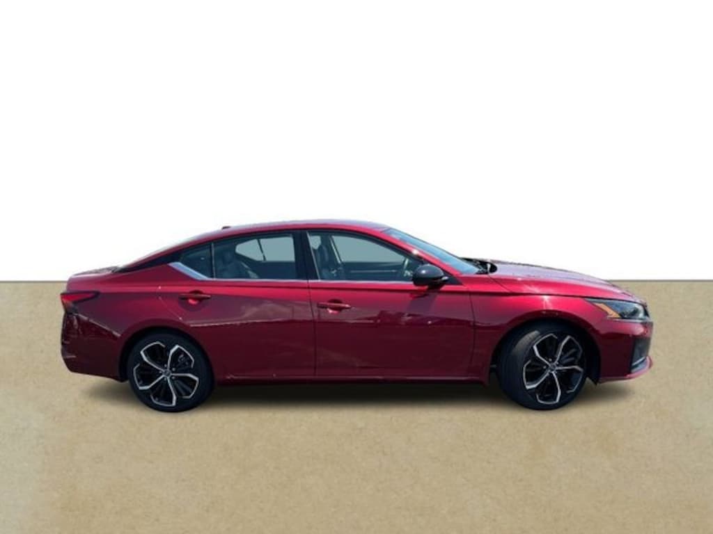 Used 2023 Nissan Altima 2.5 SR Sedan