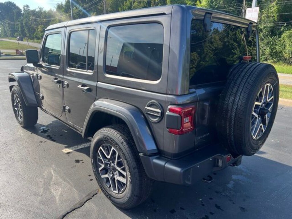 Used 2026 Jeep Wrangler Sahara SUV