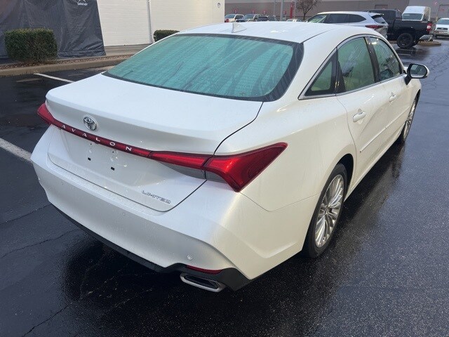 2020 Toyota Avalon Limited photo 4