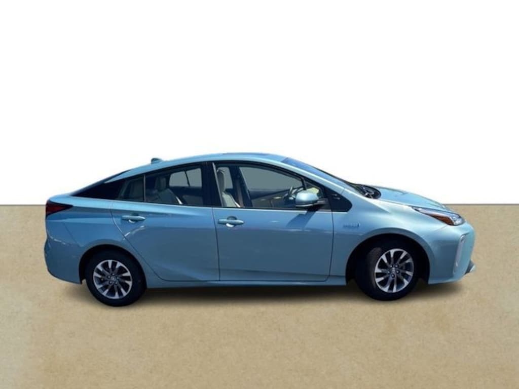 Certified 2022 Toyota Prius L Hatchback