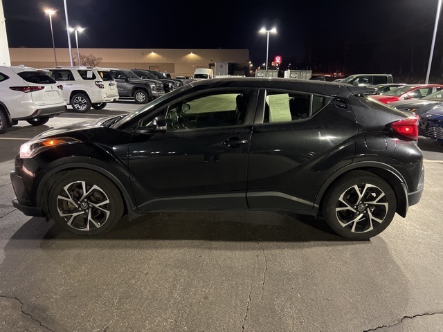 Certified 2019 Toyota C-HR XLE with VIN JTNKHMBX6K1056522 for sale in Ballwin, MO
