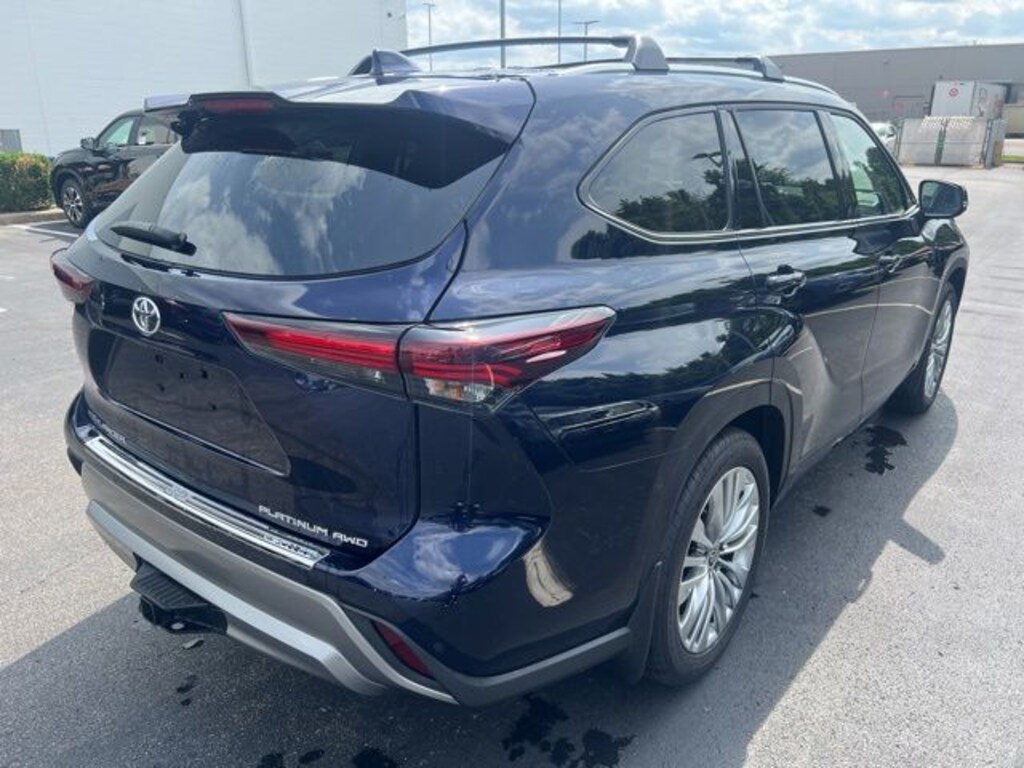 Certified 2025 Toyota Highlander Platinum SUV