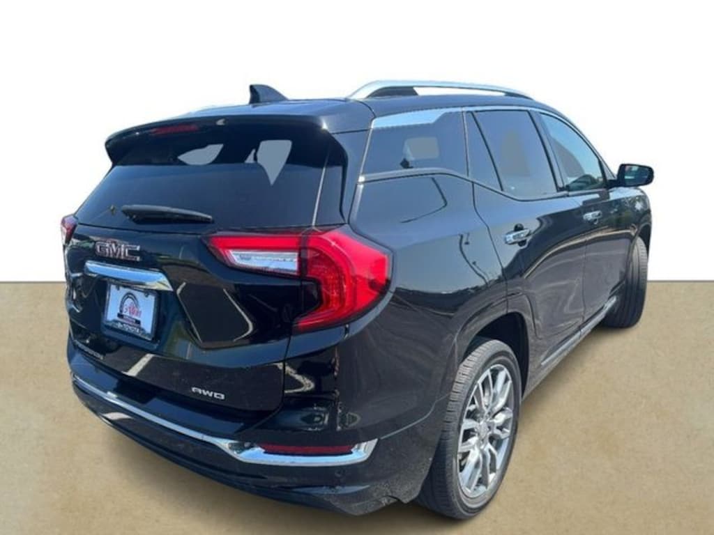 Used 2023 GMC Terrain Denali SUV