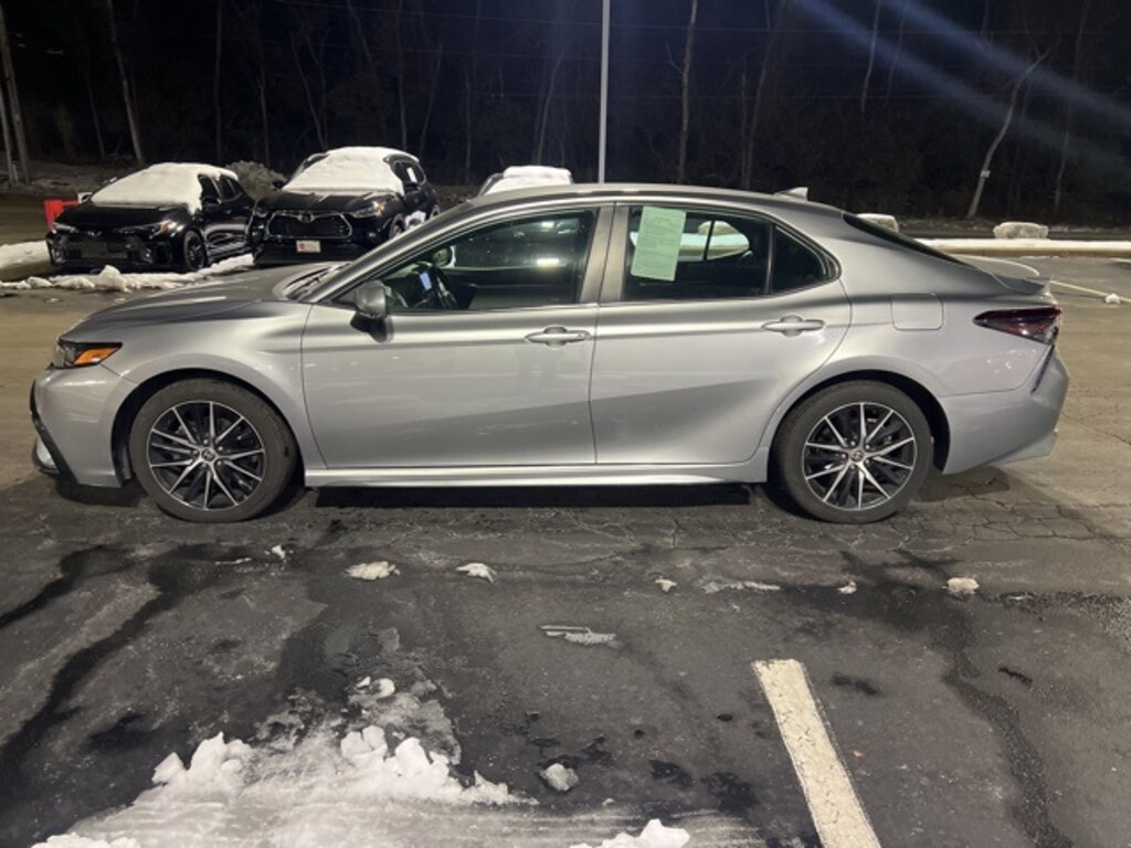 Certified 2022 Toyota Camry SE Sedan