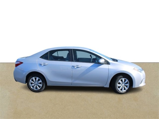 Used 2016 Toyota Corolla LE with VIN 5YFBURHEXGP475219 for sale in Ballwin, MO