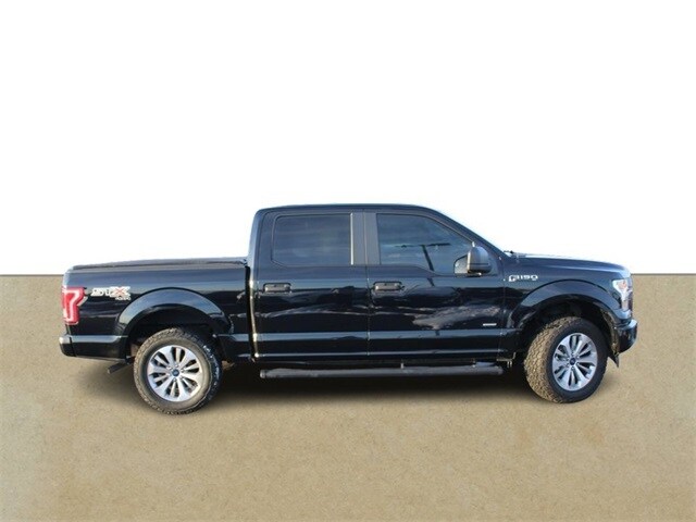 2017 Ford F-150 XL photo 2