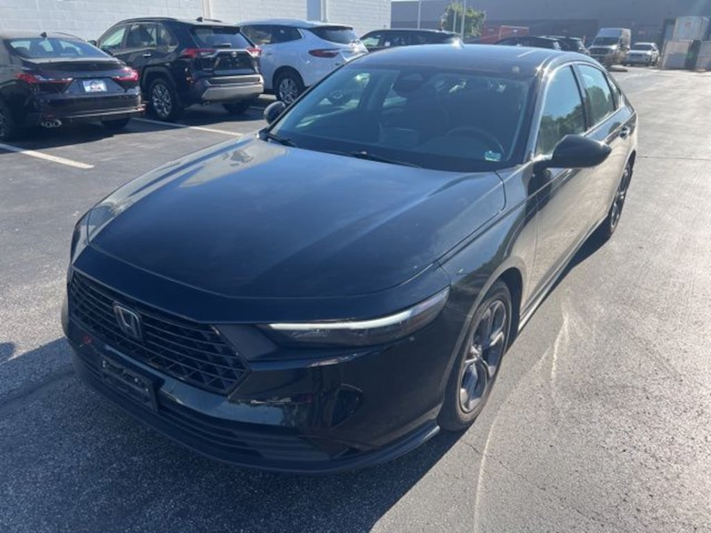 Used 2023 Honda Accord EX Sedan