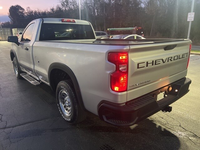 2020 Chevrolet Silverado 1500 photo 3