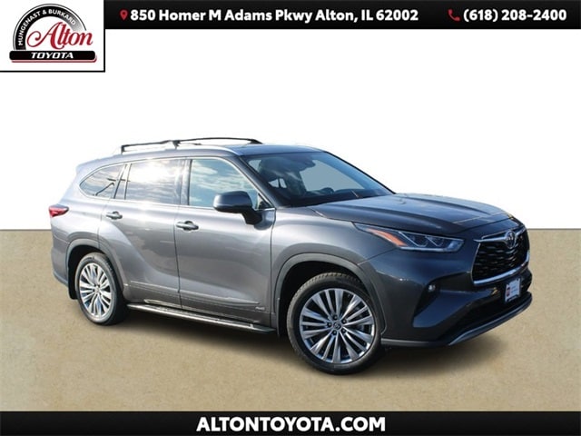 2022 Toyota Highlander Platinum's photo