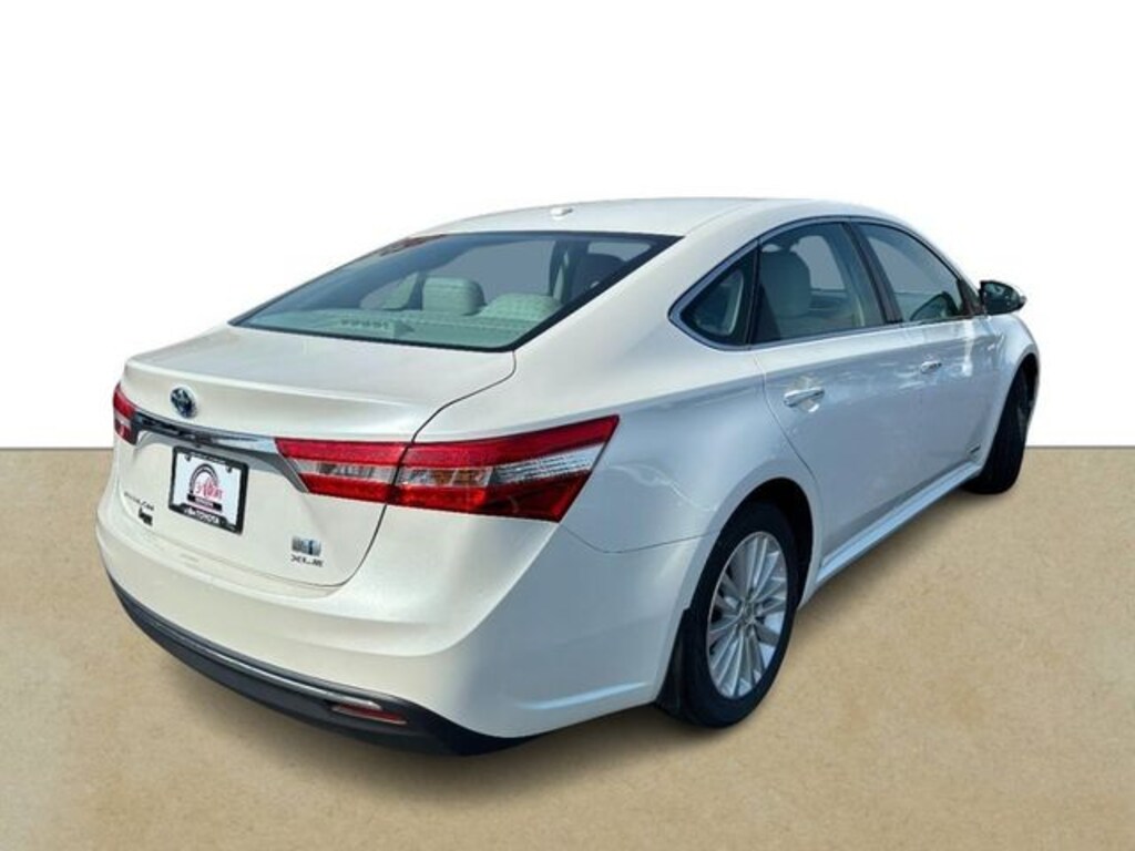 Used 2013 Toyota Avalon Hybrid XLE Touring Sedan