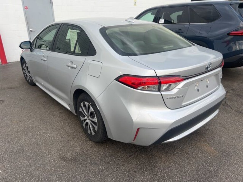 Used 2022 Toyota Corolla Hybrid LE Sedan