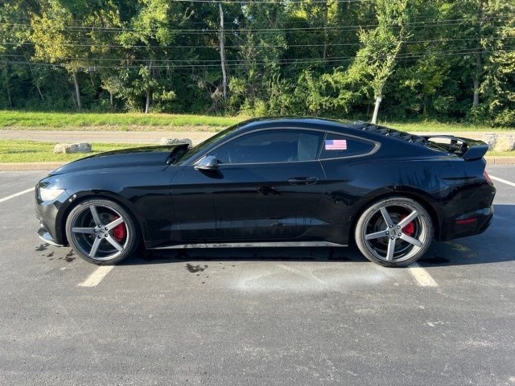 Used 2016 Ford Mustang V6 Coupe