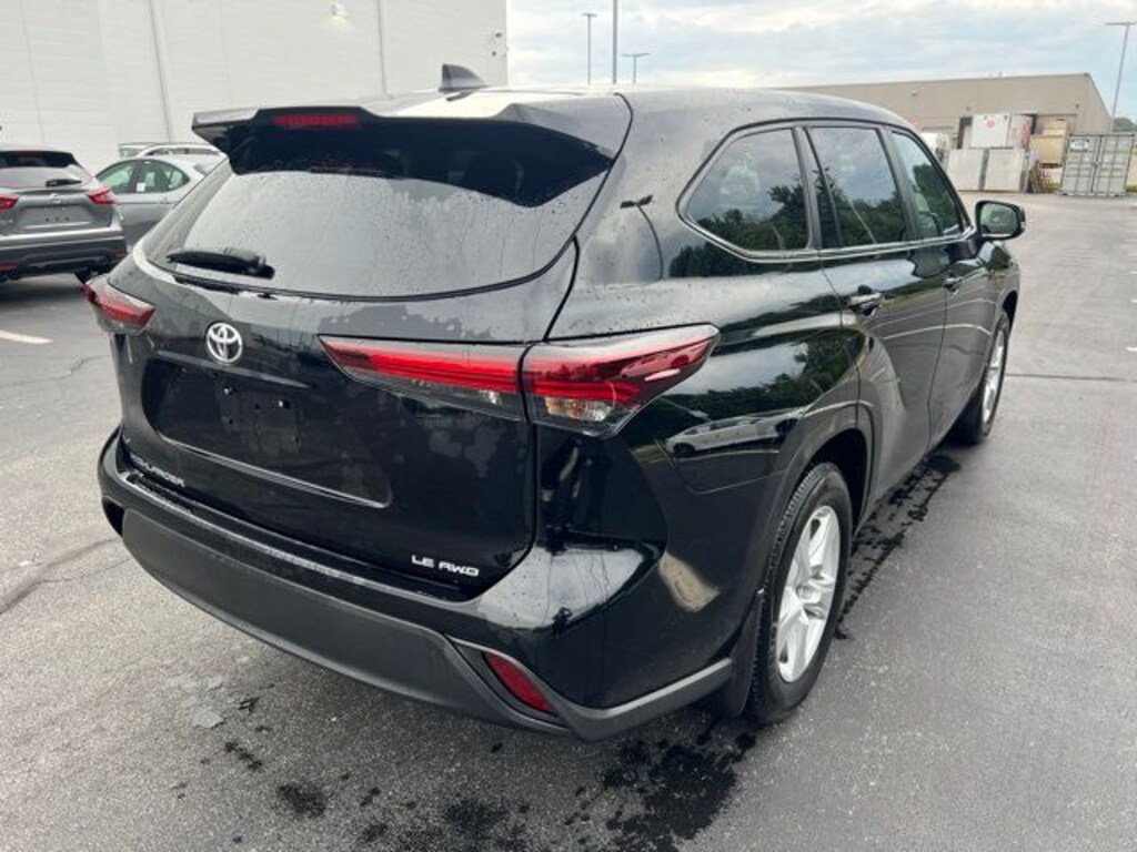 Certified 2024 Toyota Highlander LE SUV