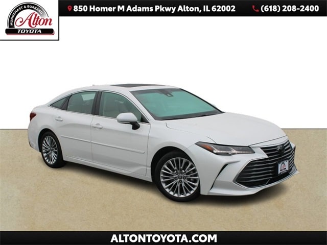 2020 Toyota Avalon Limited's photo