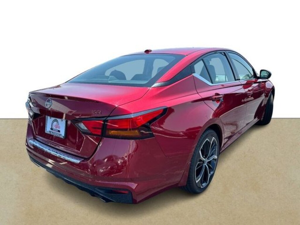 Used 2023 Nissan Altima 2.5 SR Sedan