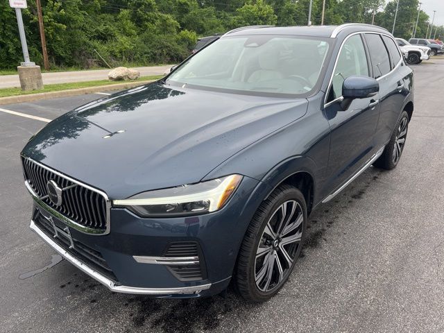 2023 Volvo XC60 B6 Ultimate Bright Theme AWD's photo