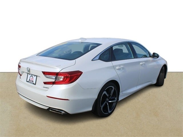 2018 Honda Accord Sport photo 4