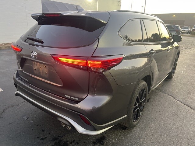 2023 Toyota Highlander XSE photo 4