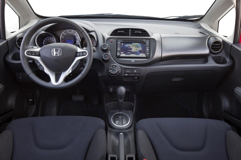 2012-honda-fit-sport-21.jpg