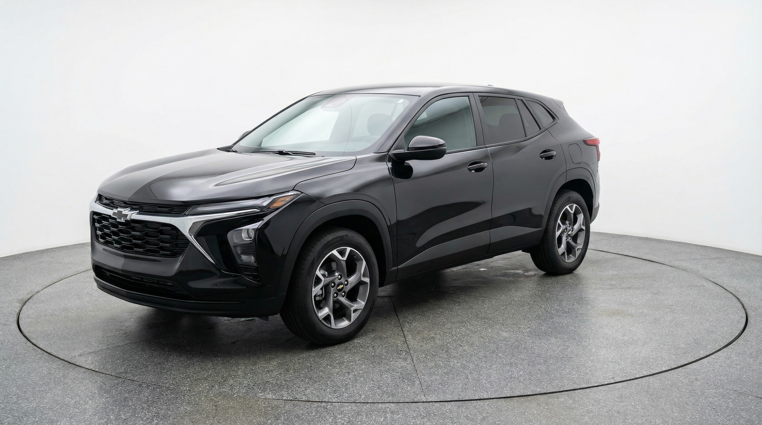 Thumbnail: 2025 Chevrolet Trax - 3