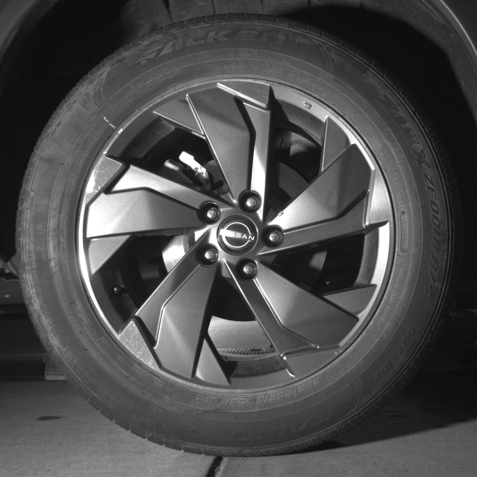 Thumbnail: 2025 Nissan Rogue - 12