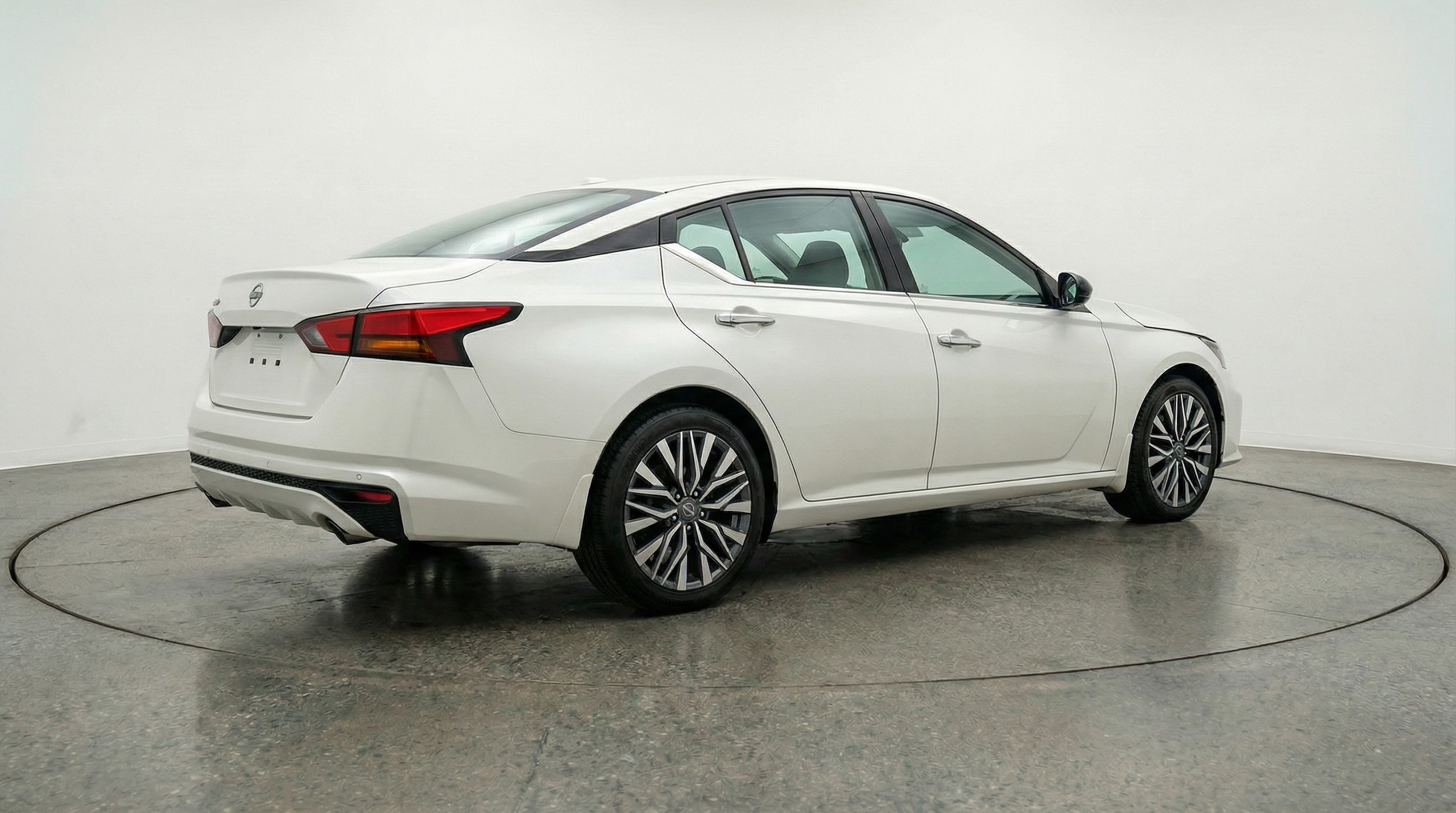 Thumbnail: 2025 Nissan Altima - 7