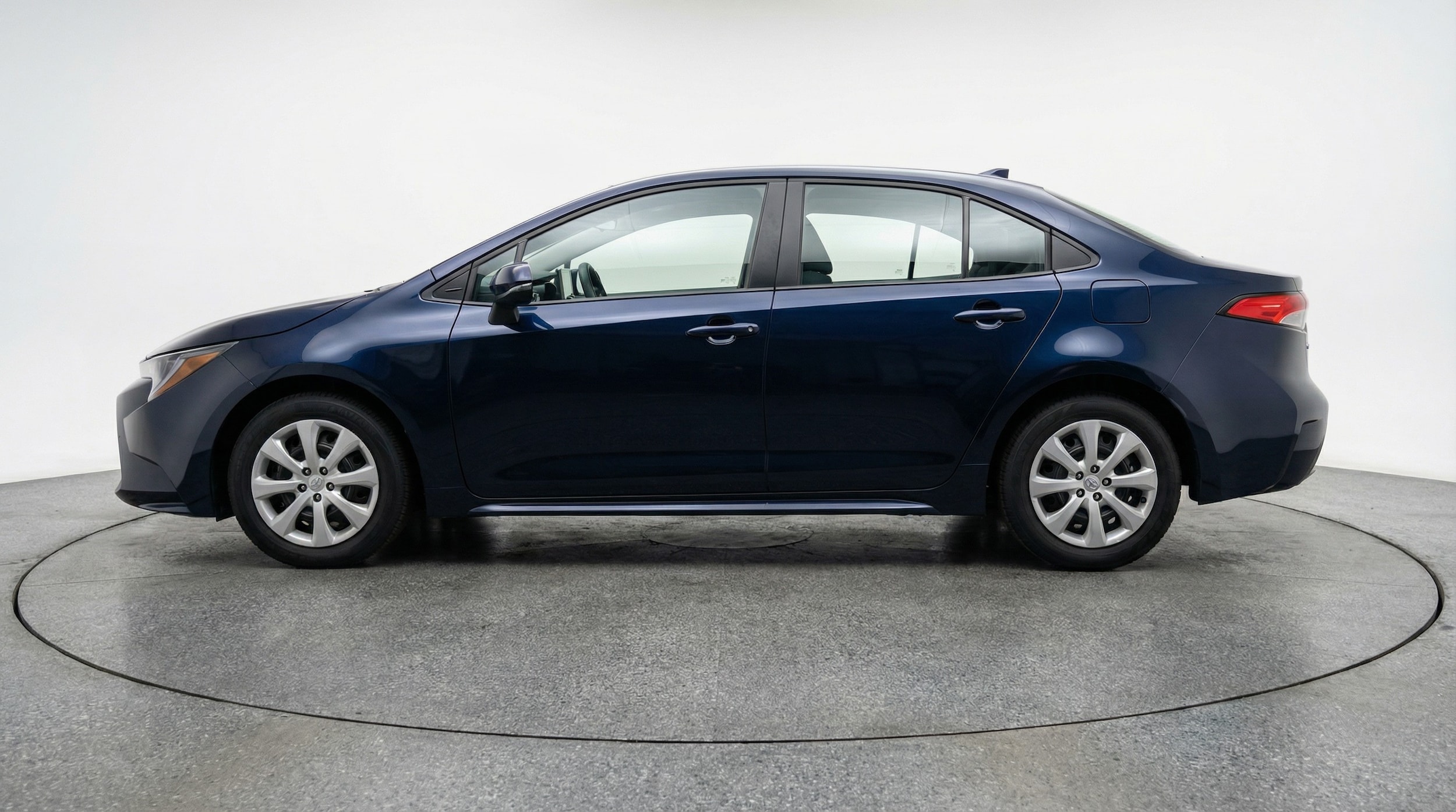 Thumbnail: 2025 Toyota Corolla - 4