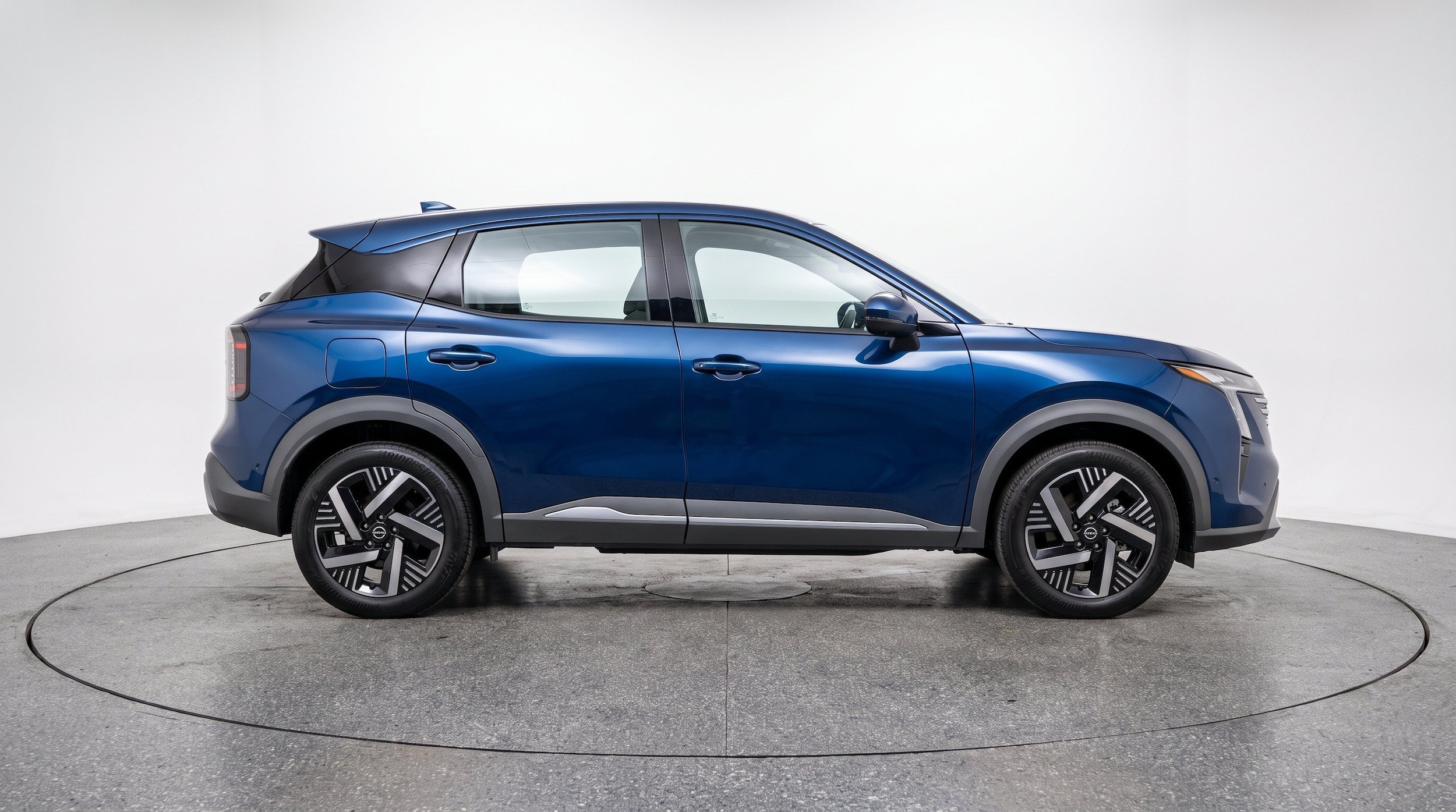 Thumbnail: 2026 Nissan Kicks - 11