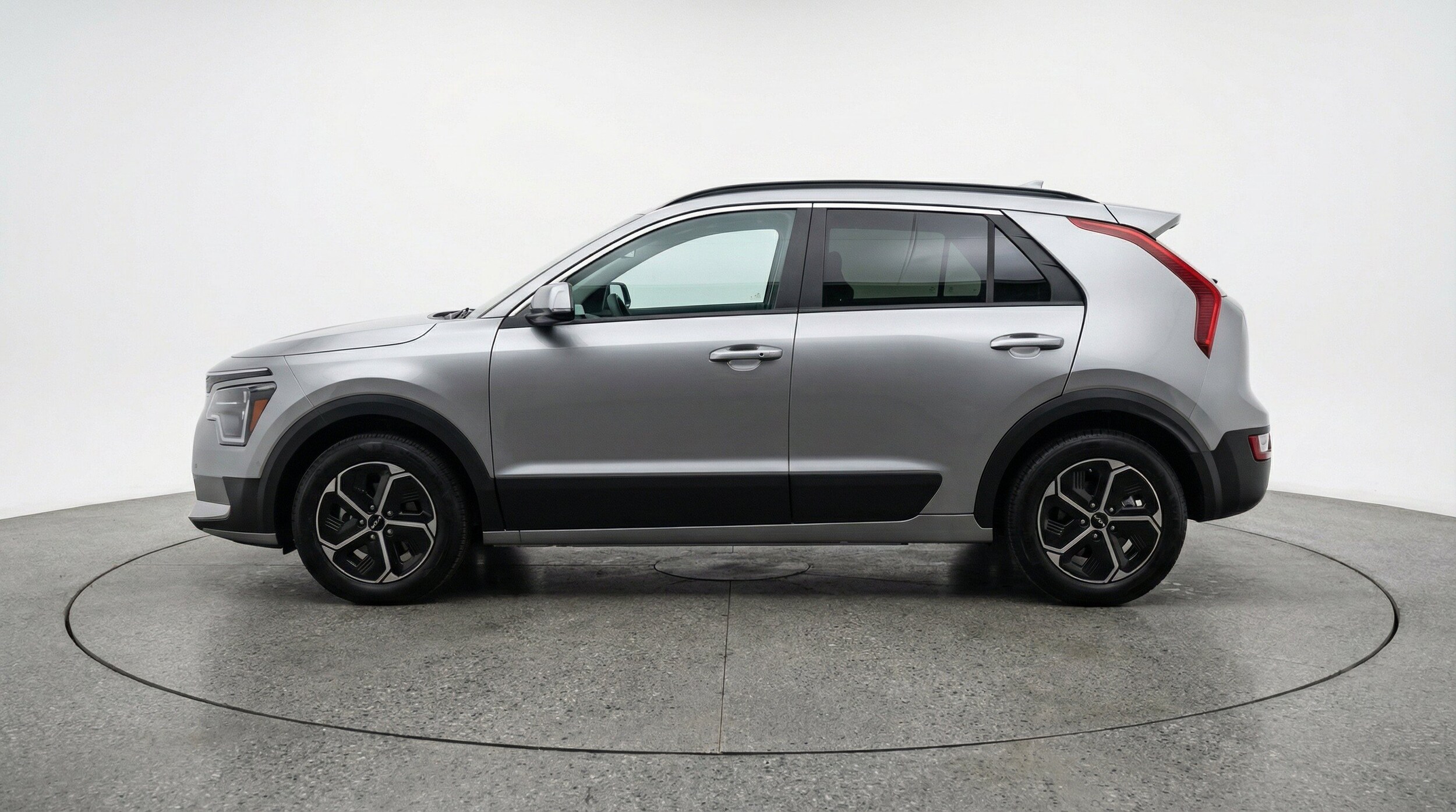 Thumbnail: 2026 Kia Niro - 5