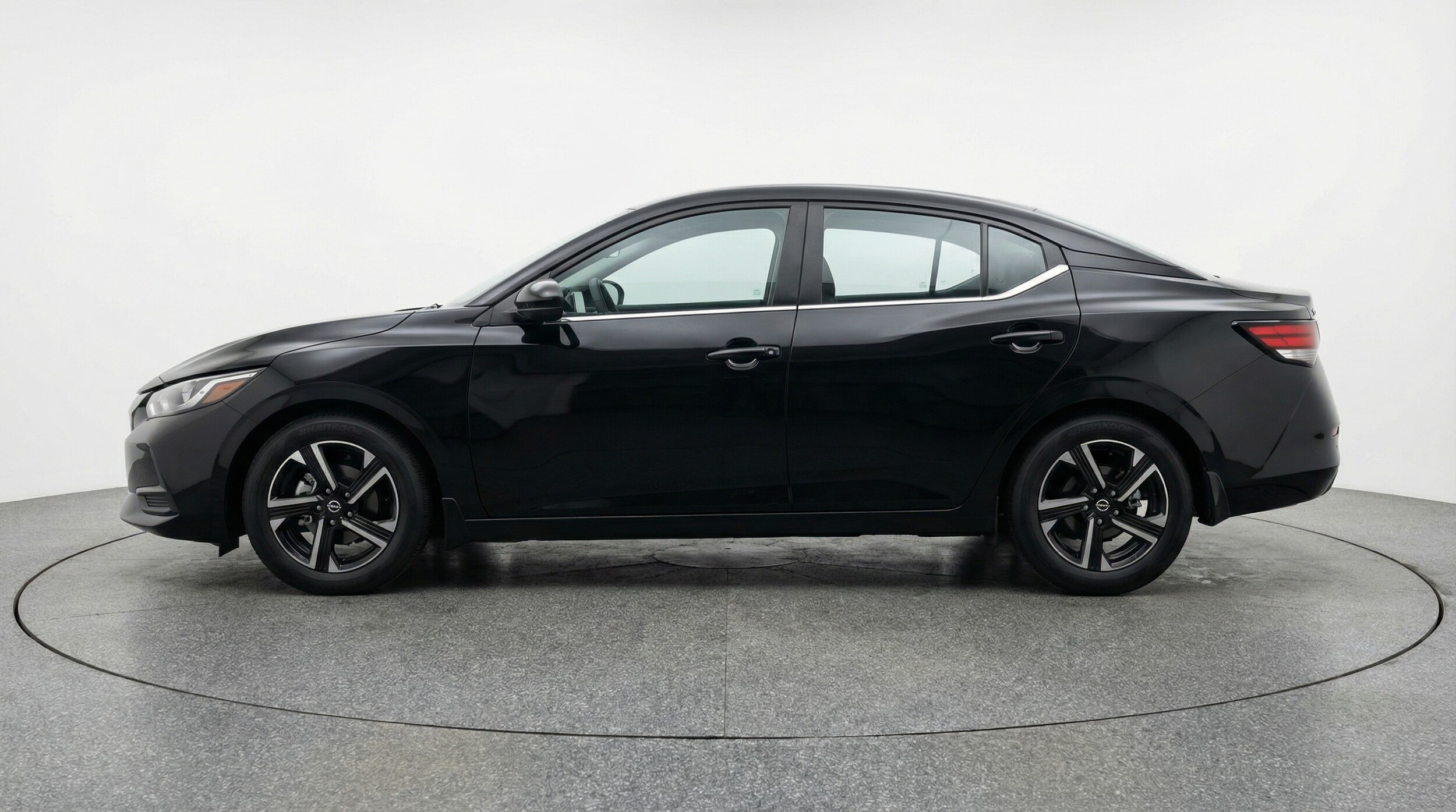 Thumbnail: 2025 Nissan Sentra - 4