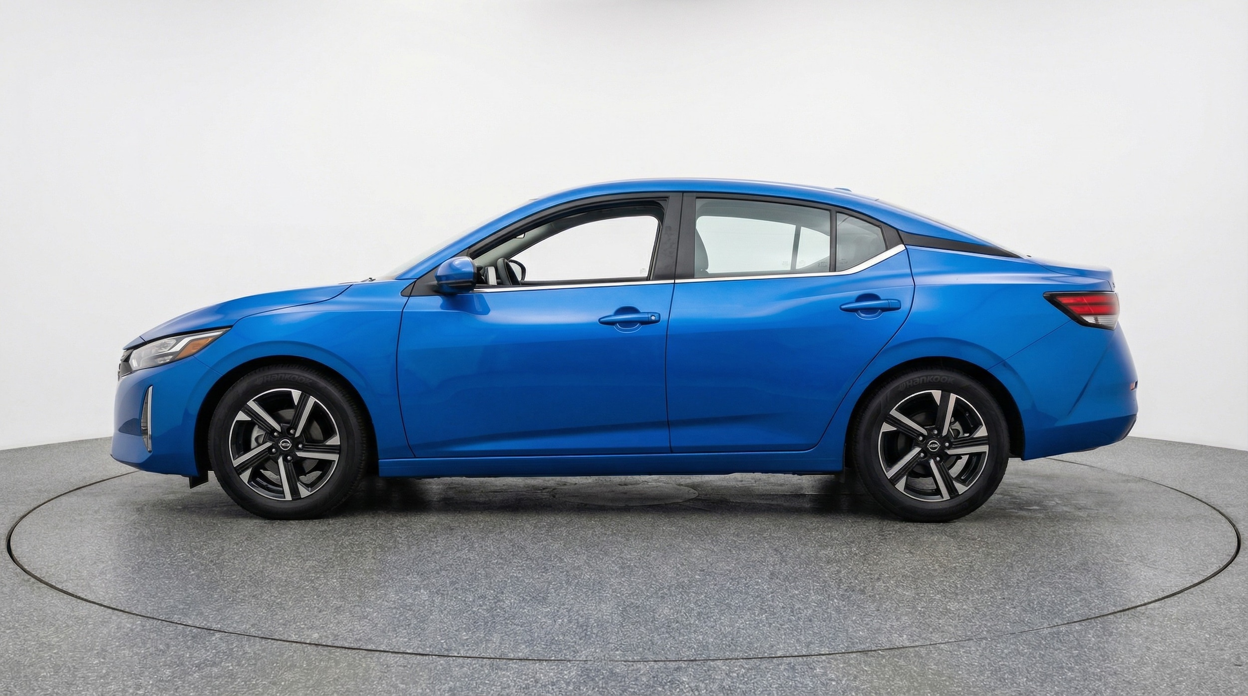 Thumbnail: 2025 Nissan Sentra - 4