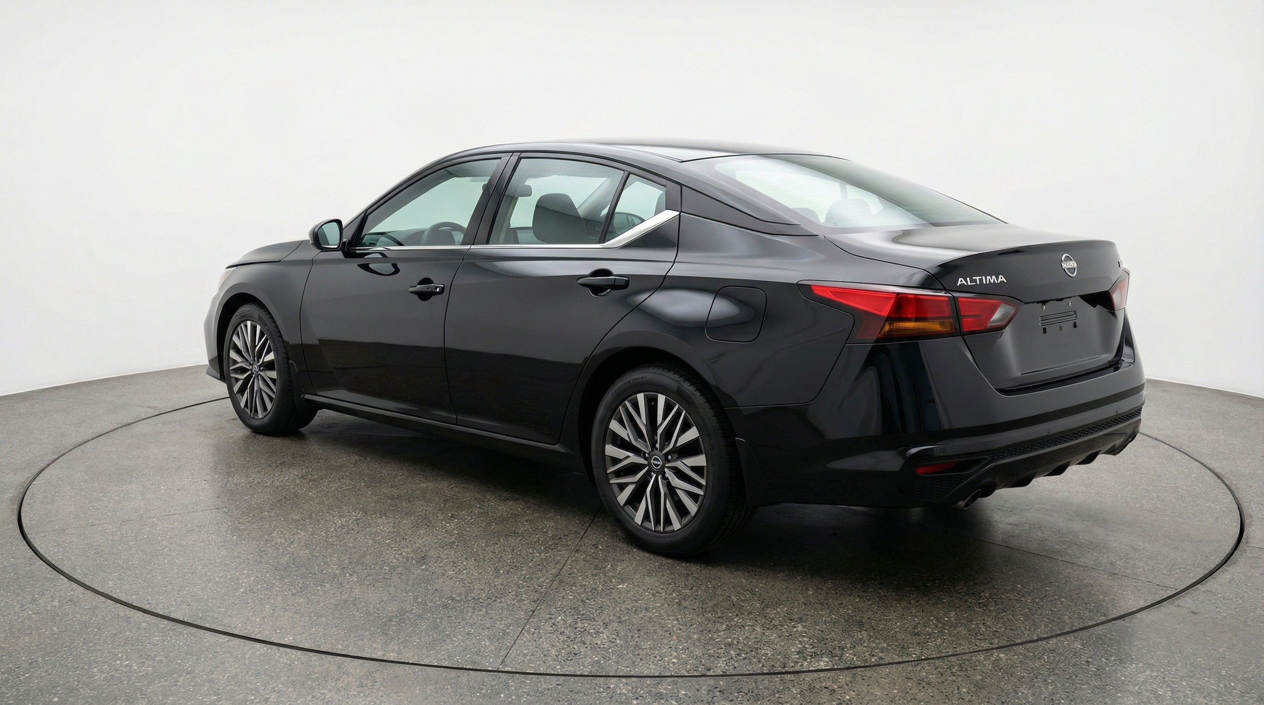 Thumbnail: 2025 Nissan Altima - 6