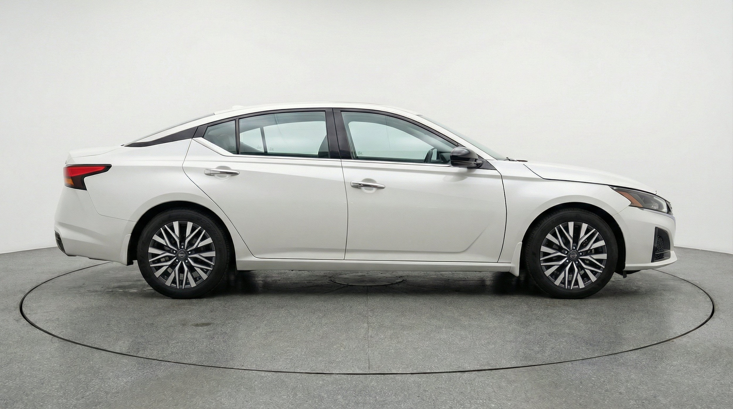 Thumbnail: 2025 Nissan Altima - 11