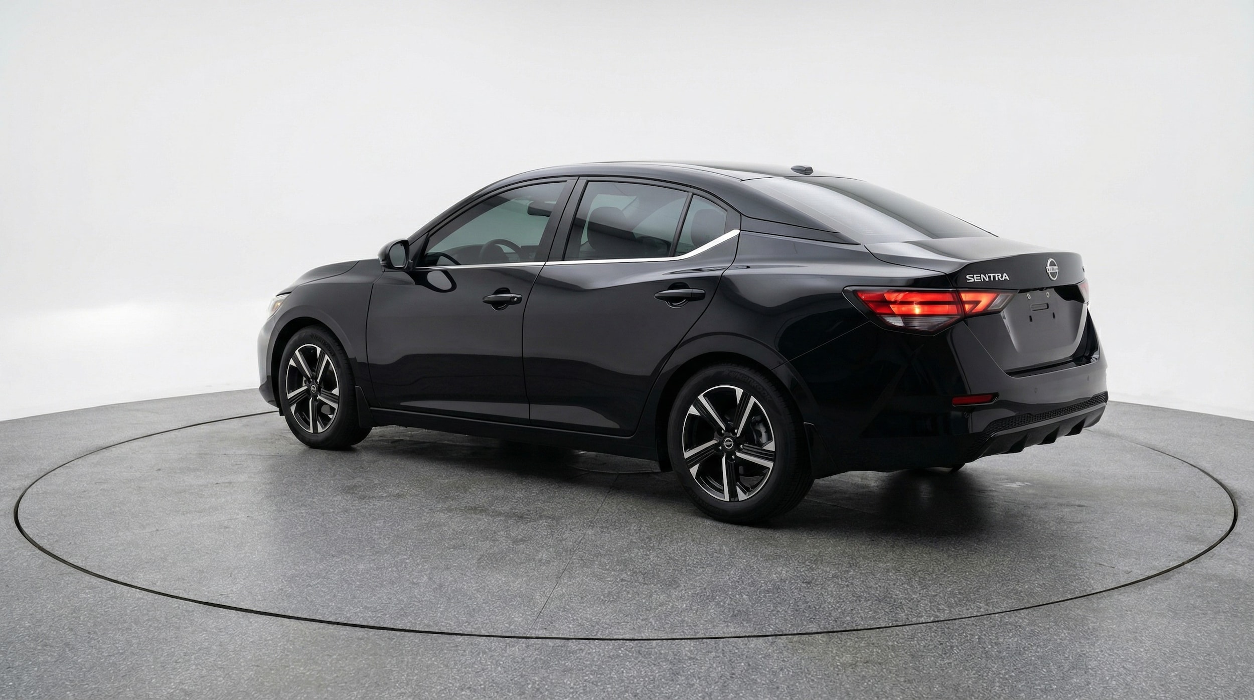 Thumbnail: 2025 Nissan Sentra - 5