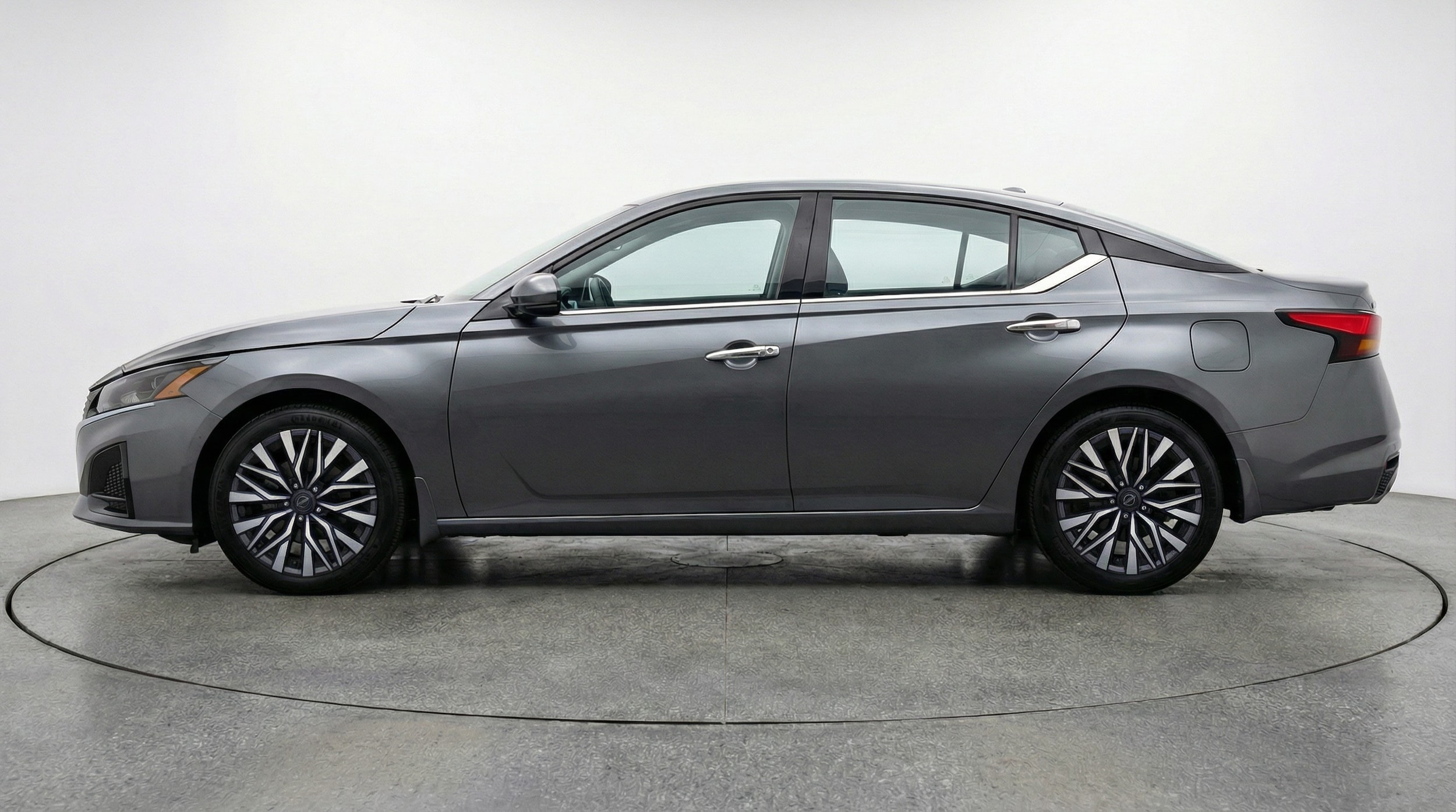 Thumbnail: 2025 Nissan Altima - 4