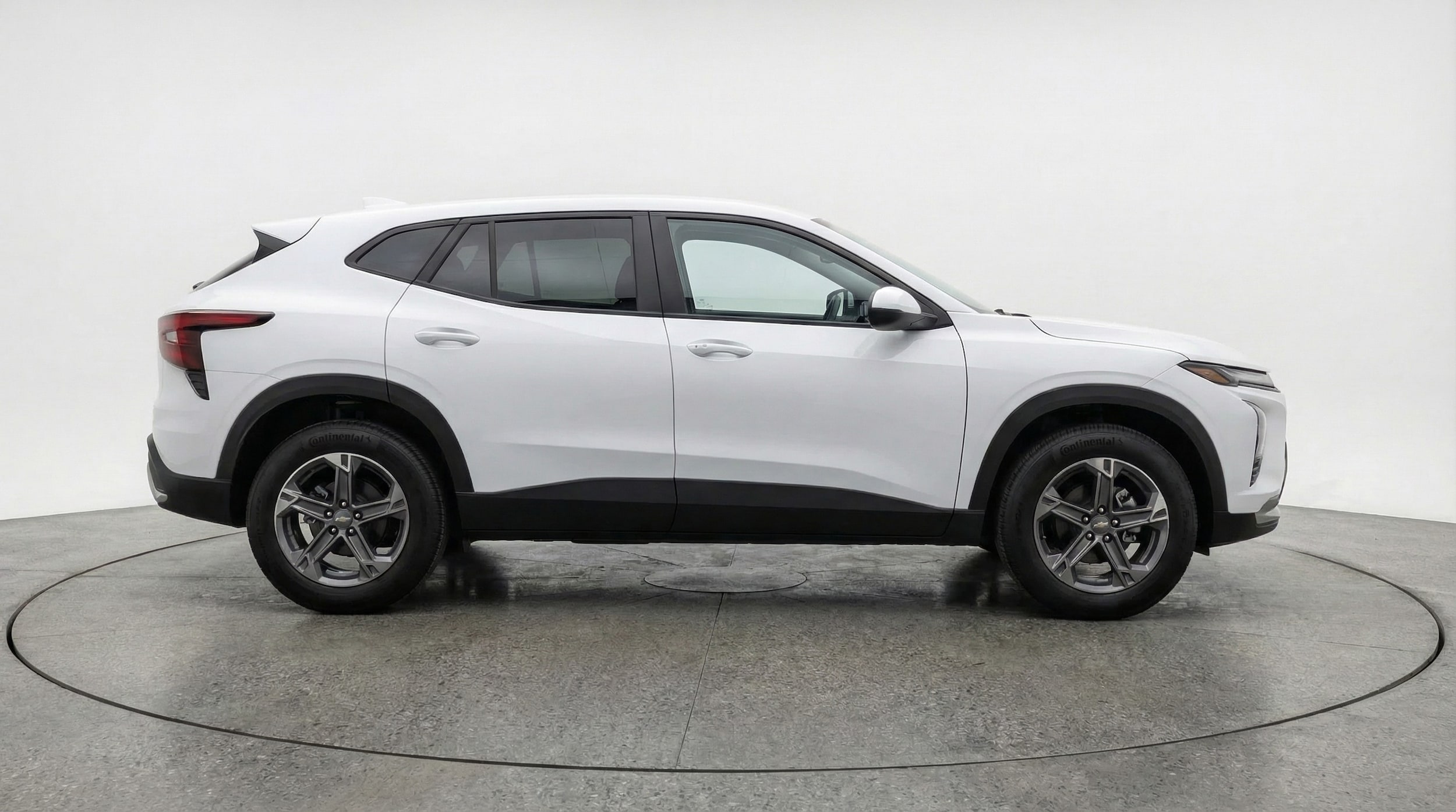Thumbnail: 2025 Chevrolet Blazer - 4